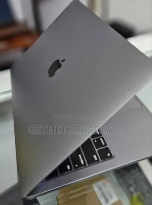 New Laptop Apple MacBook Pro 2019 8GB Intel Core I5 SSD 256GB