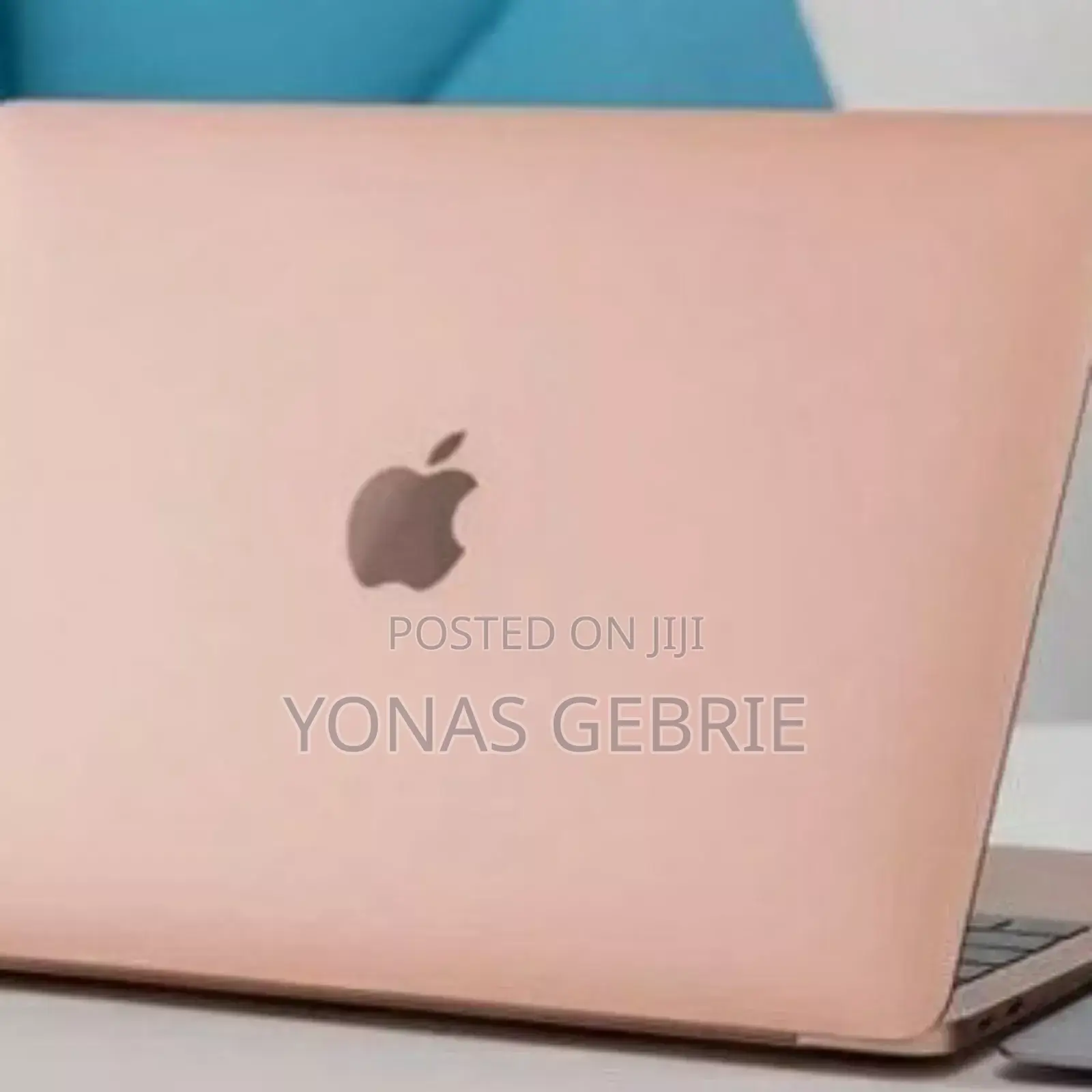 New Laptop Apple MacBook 8GB Apple M3 SSD 256GB