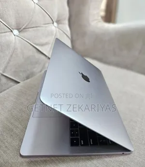 New Laptop Apple MacBook Pro 2019 8GB Intel Core I5 SSD 256GB