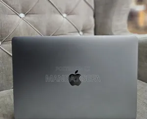 New Laptop Apple MacBook Pro 2019 8GB Intel Core I5 SSD 256GB