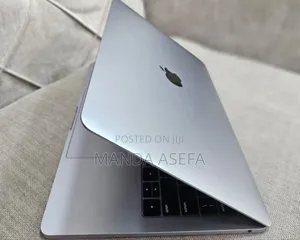 Photo - New Laptop Apple MacBook Pro 2019 8GB Intel Core I5 SSD 256GB