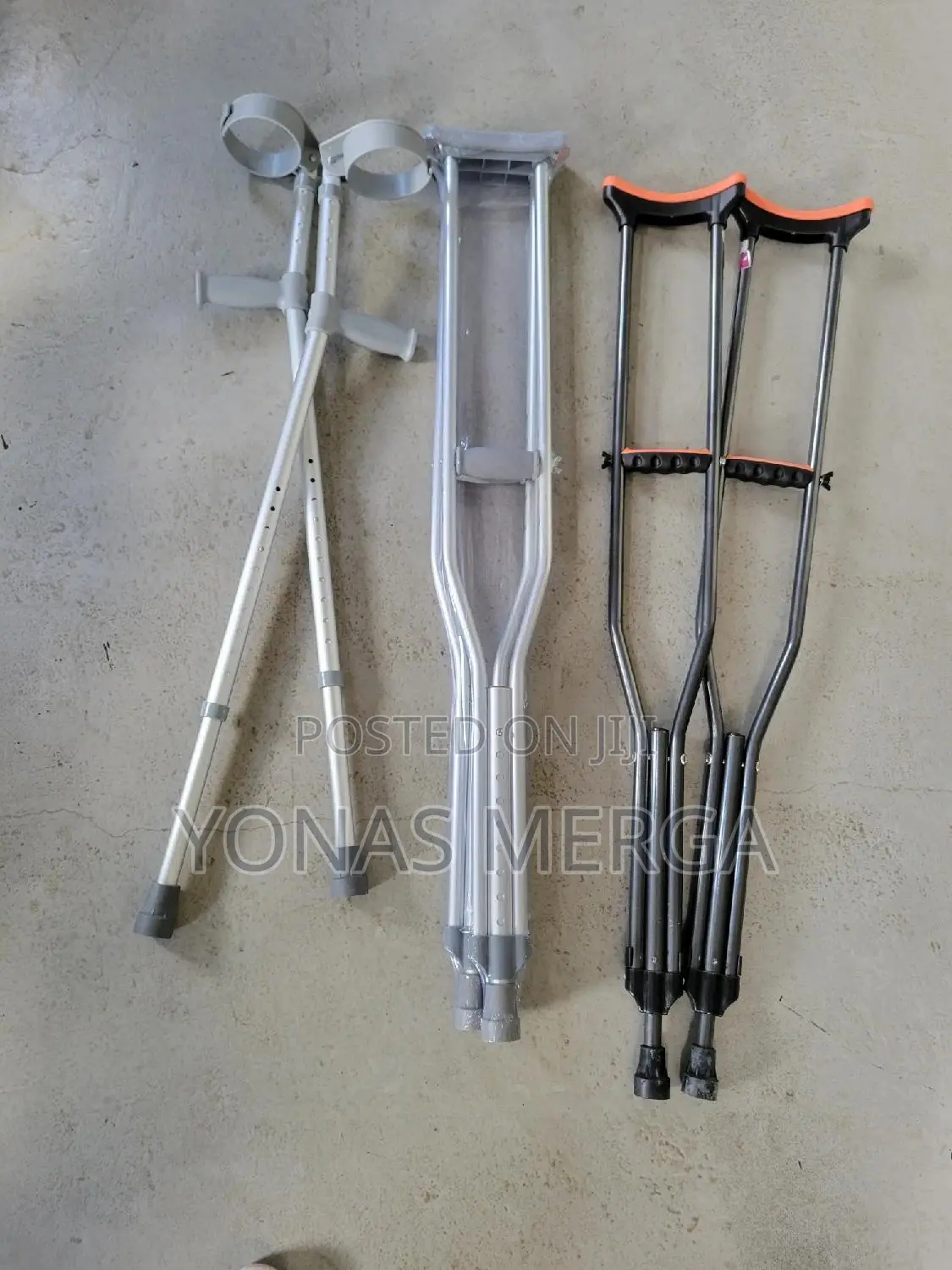 New Crutches护elbows and Auxiliary Crutches或kranch旨crutches