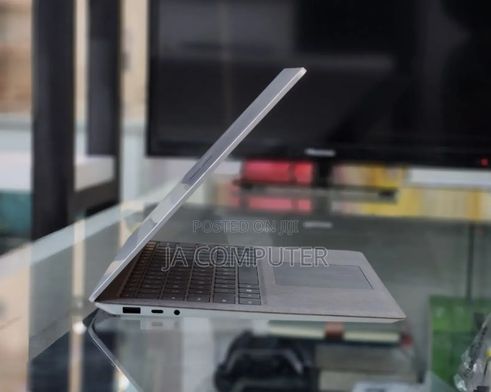 New Laptop Microsoft Surface Laptop 3 8GB Intel Core I5 SSD 256GB