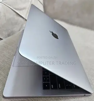 Photo - New Laptop Apple MacBook Pro 2019 8GB Intel Core I5 SSD 256GB
