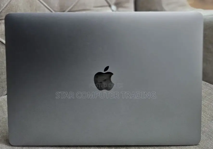 New Laptop Apple MacBook Pro 2019 8GB Intel Core I5 SSD 256GB