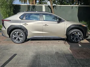 New Toyota bZ4X 2024 Gold