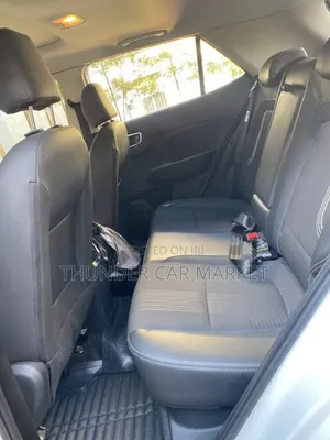 Hyundai Venue 2022 White