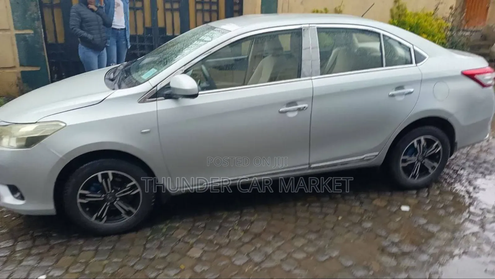 Toyota Yaris 2015 Silver