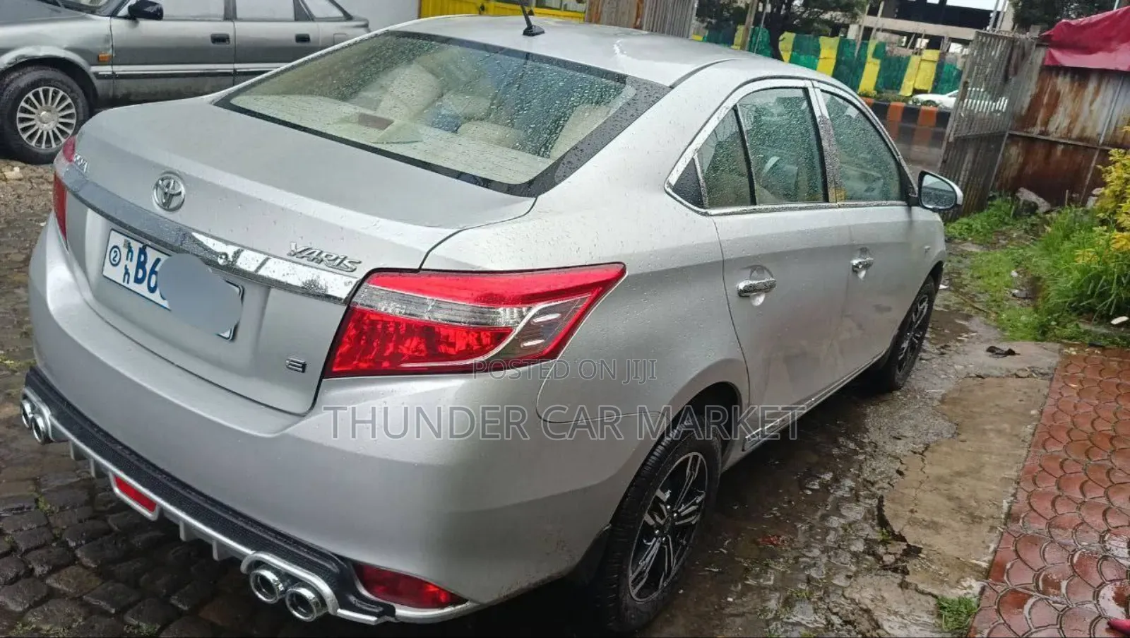 Toyota Yaris 2015 Silver