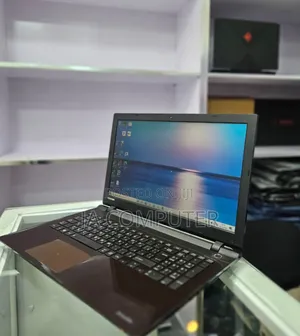 New Laptop Toshiba Satellite L50 8GB Intel Core I7 HDD 1T