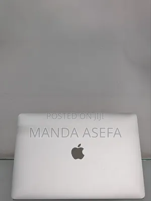 Photo - New Laptop Apple MacBook Pro 2017 8GB Intel Core i5 SSD 256GB