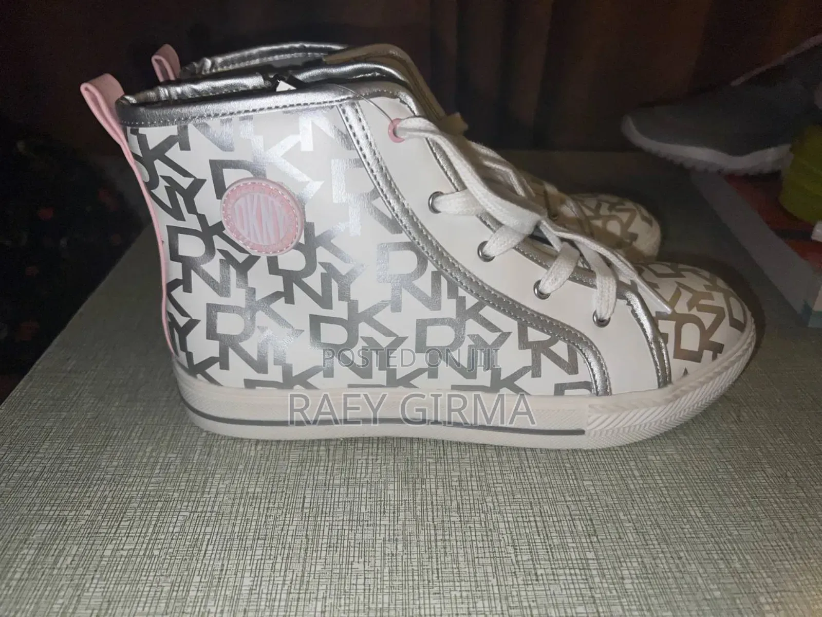 DKNY Original Womens Shoes