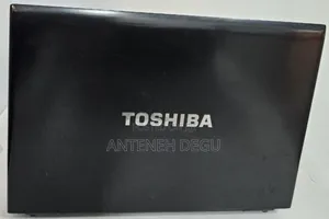 Laptop Toshiba Satellite C850 4GB HDD 320GB