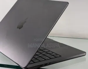 New Laptop Apple MacBook Pro 18GB Apple M3 SSD 512GB