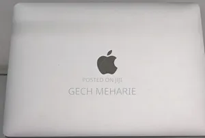 New Laptop Apple MacBook Pro 2017 8GB Intel Core i5 SSD 256GB