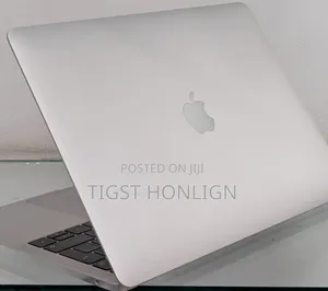 New Laptop Apple MacBook 2017 8GB Intel Core I5 SSD 256GB