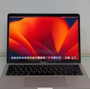New Laptop Apple MacBook Pro 2017 8GB Intel Core I5 SSD 256GB
