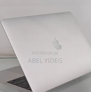 Photo - New Laptop Apple MacBook Pro 2017 8GB Intel Core I5 SSD 256GB