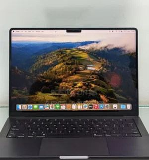 New Laptop Apple MacBook 18GB Apple M3 Pro SSD 512GB