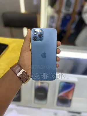 Photo - Apple iPhone 12 Pro Max 512 GB Blue
