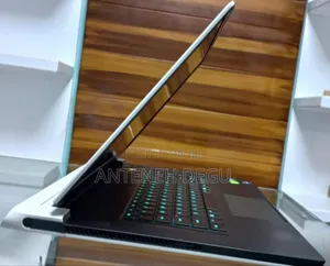 New Laptop Alienware M17x R2 16GB Intel Core I7 SSD 512GB