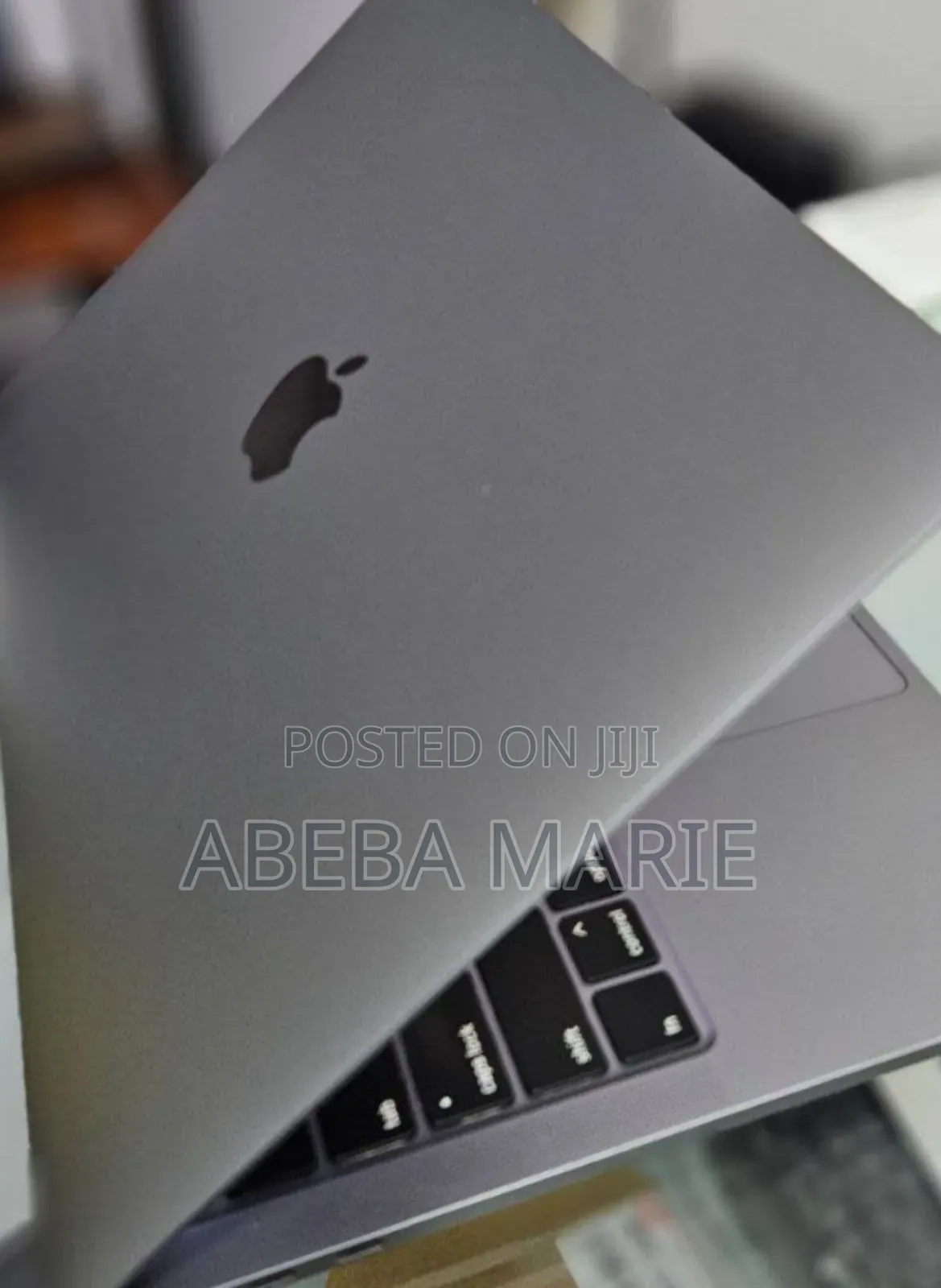 New Laptop Apple MacBook Pro 2019 8GB Intel Core I5 SSD 256GB