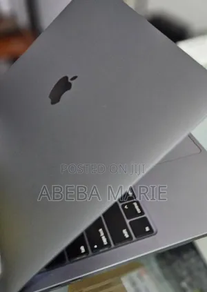 New Laptop Apple MacBook Pro 2019 16GB Intel Core I7 SSD 512GB