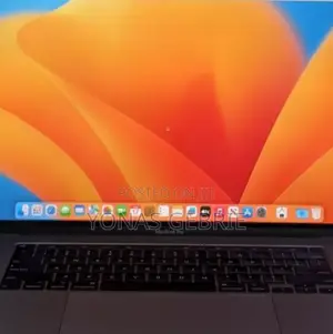 New Laptop Apple MacBook Pro 2019 16GB Intel Core I7 SSD 512GB