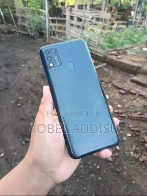 Photo - Infinix Hot 10 Play 64 GB Black