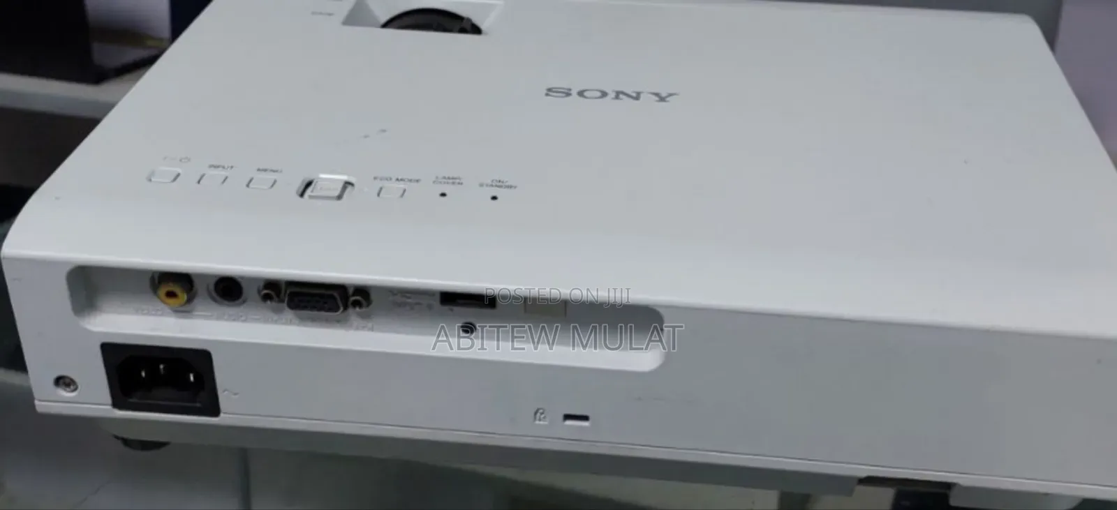 High Quality Sony Dx 102 Projector Brand New