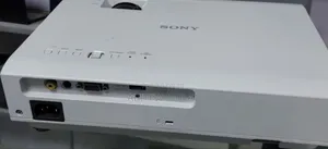 High Quality Sony Dx 102 Projector Brand New