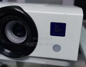 High Quality Sony Dx 102 Projector Brand New