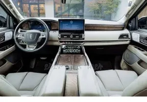 Lincoln Navigator 2024 Black