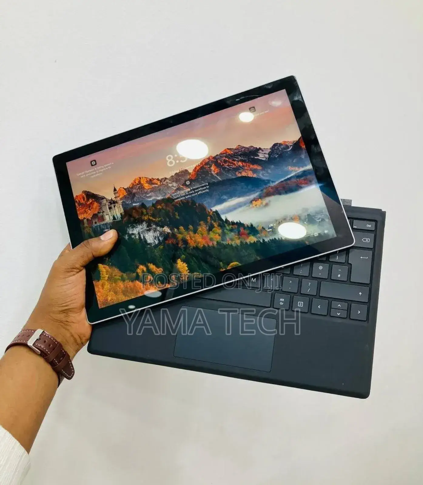 New Laptop Microsoft Surface Pro 7 8GB Intel Core I5 SSD 256GB