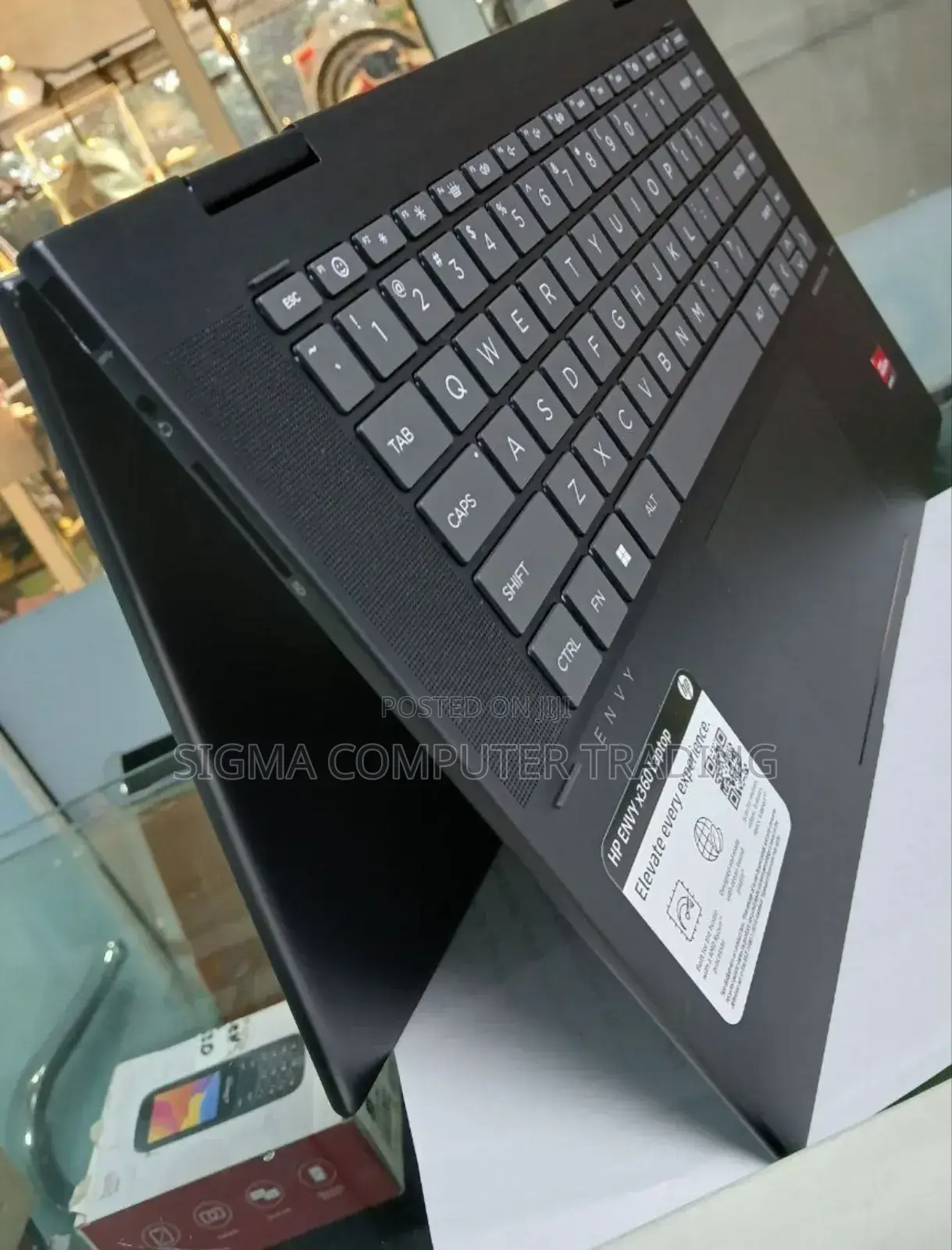 New Laptop HP Envy X360 8GB AMD Ryzen 5 SSD 512GB