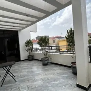 5bdrm House in Yeka for rent