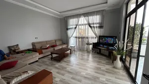 5bdrm House in Yeka for rent