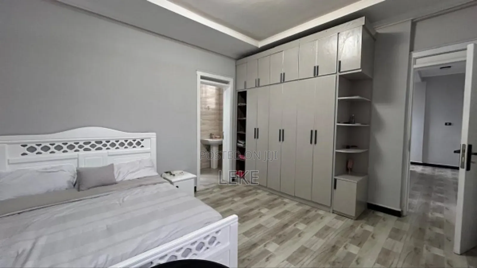 5bdrm House in Yeka for rent