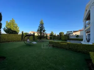 Furnished 4bdrm House in Yeka for rent