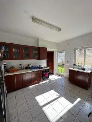 Furnished 4bdrm House in Yeka for rent