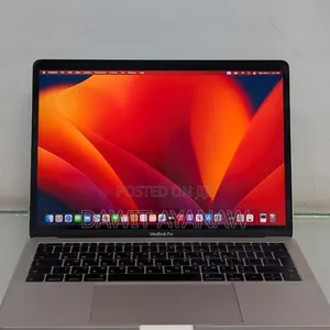 Photo - New Laptop Apple MacBook Pro 2017 8GB Intel Core I5 SSD 256GB