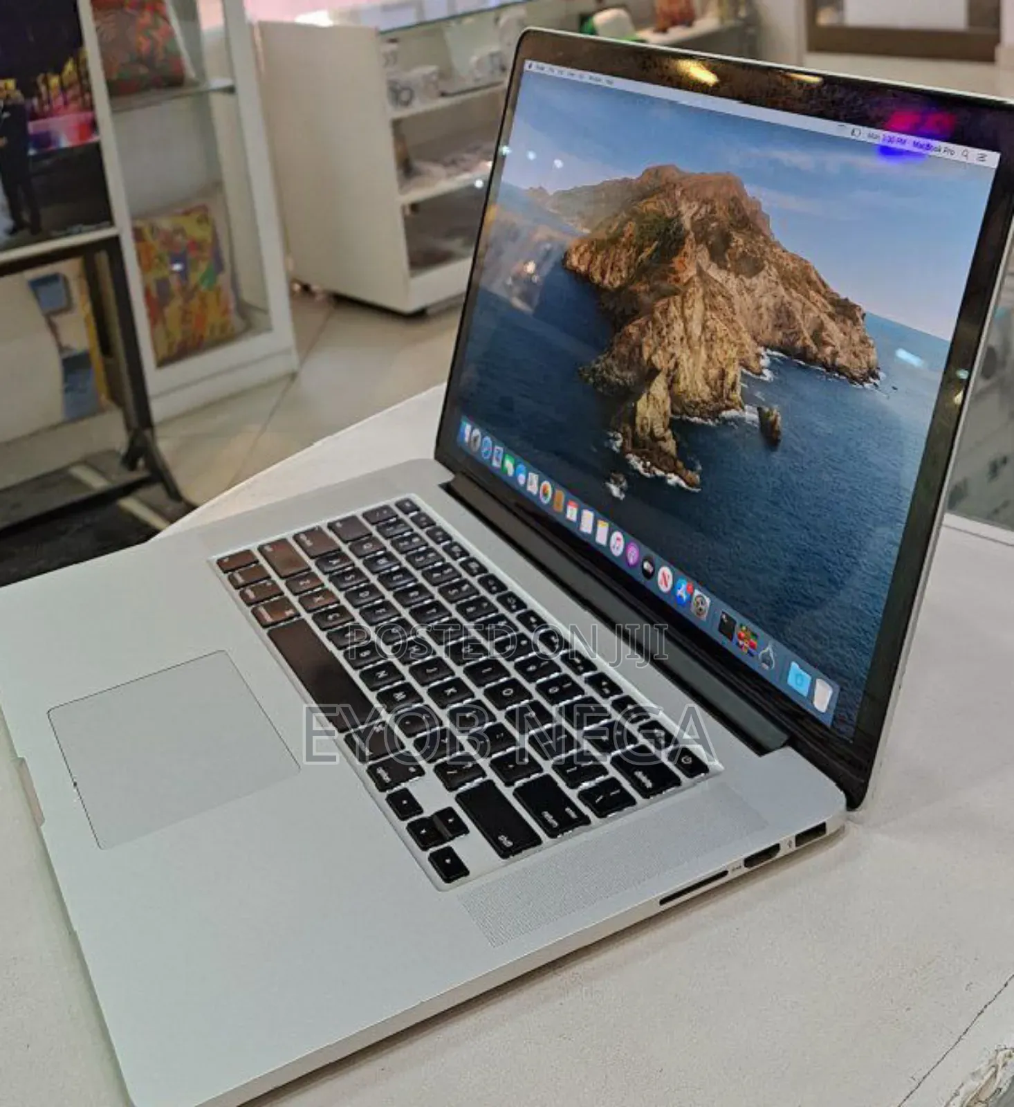 New Laptop Apple MacBook Pro 2013 16GB Intel Core I7 SSD 256GB