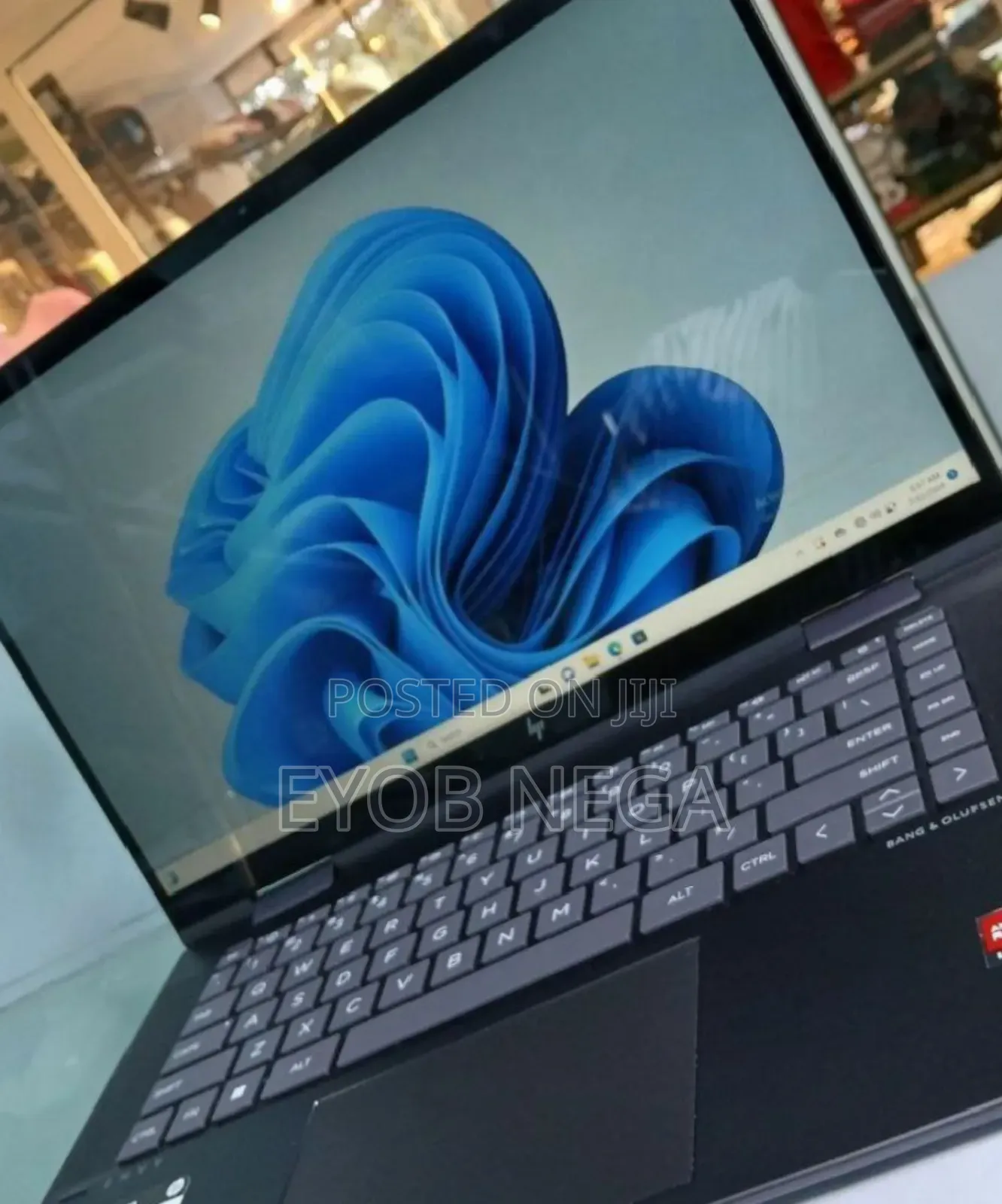 New Laptop HP Envy X360 8GB AMD Ryzen 5 SSD 512GB