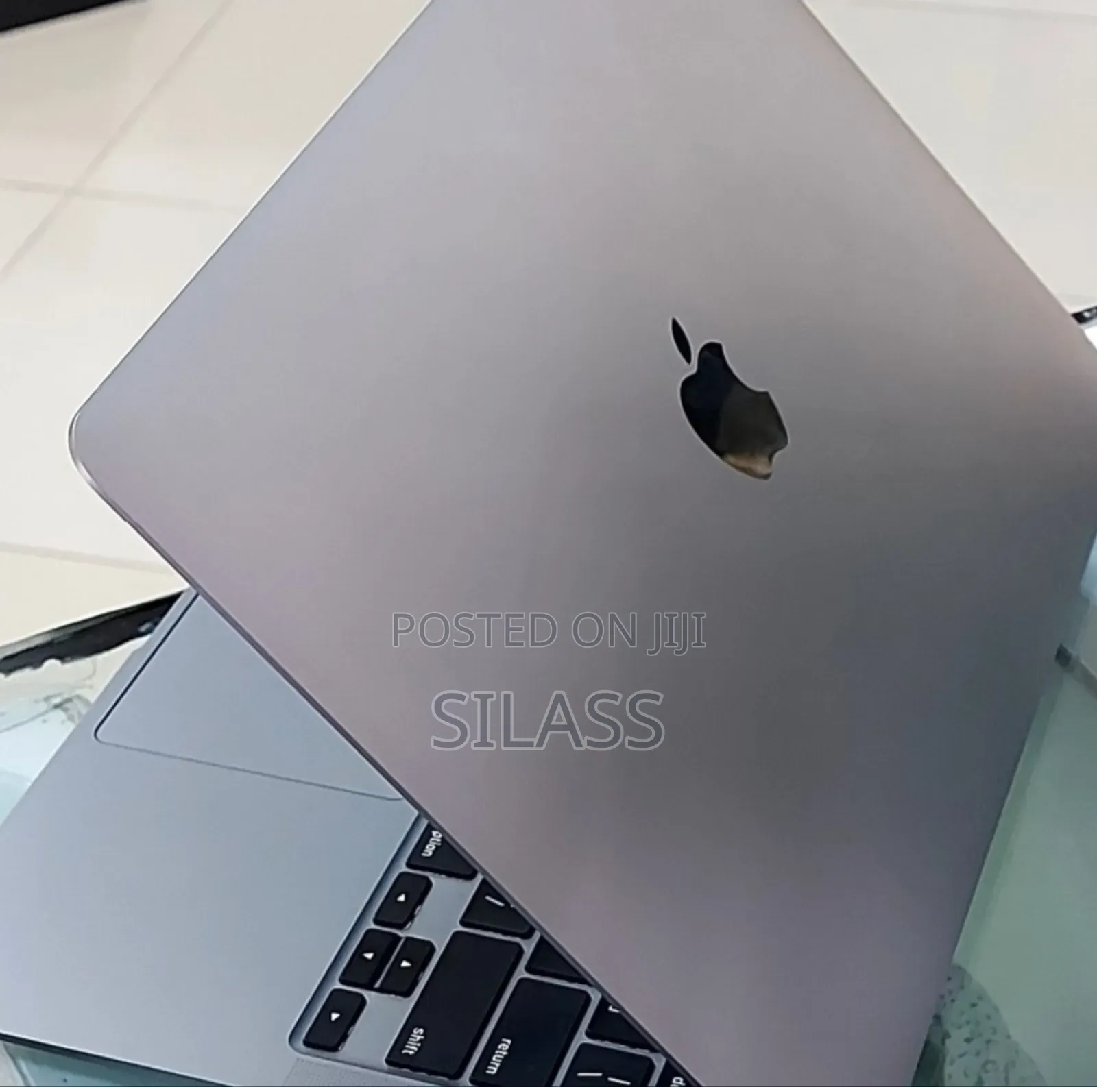 New Laptop Apple MacBook Air 2020 16GB Intel Core I7 SSD 512GB