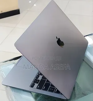 Photo - New Laptop Apple MacBook Air 2020 16GB Intel Core I7 SSD 512GB