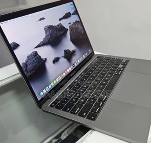 New Laptop Apple MacBook Pro 2019 8GB Intel Core I5 SSD 256GB