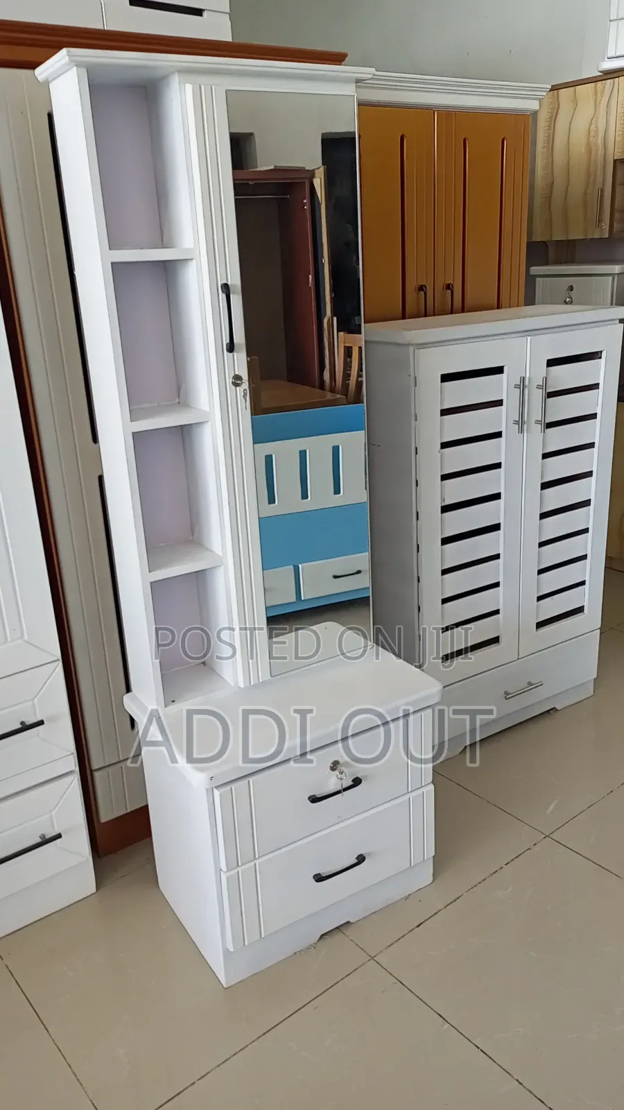 ድሬሲንግ ቴብል/Dressing