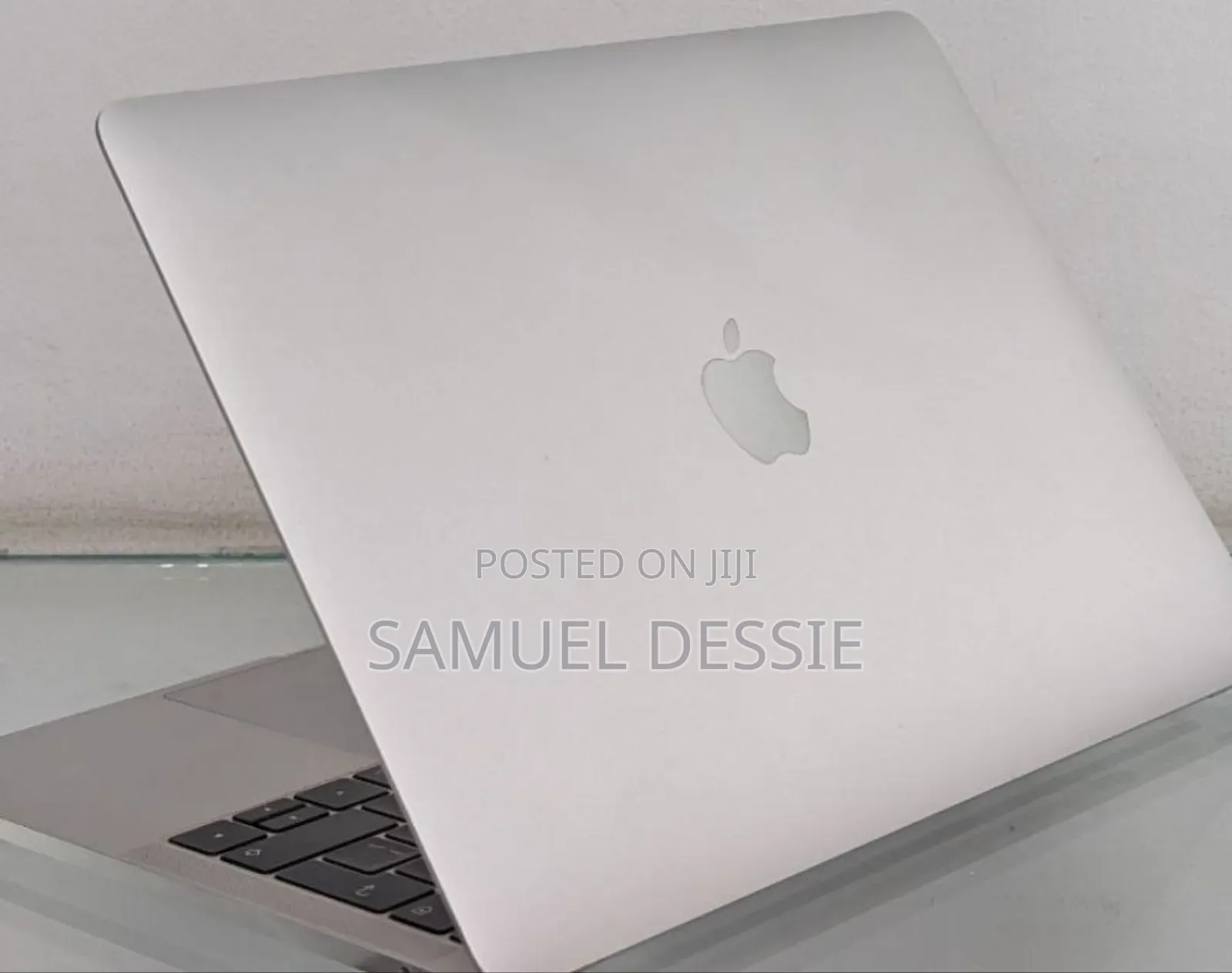 New Laptop Apple MacBook Pro 2017 8GB Intel Core I5 SSD 256GB