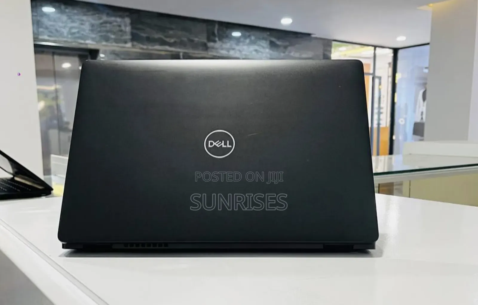 New Laptop Dell Latitude 5310 8GB Intel Core I5 SSD 256GB