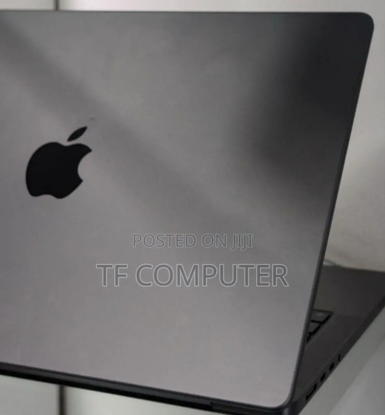 New Laptop Apple MacBook Pro 2023 M3 Pro 16-Inch 18GB SSD 512GB